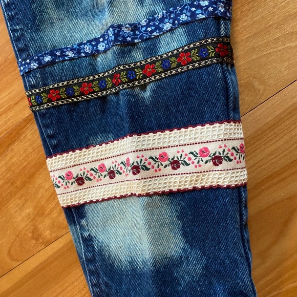 Embellished Jeans - Picture 3 of 6